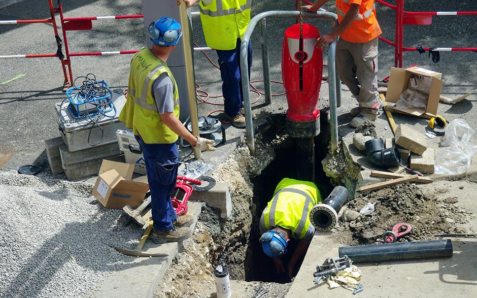 comment déboucher les wc avec une bouteille Saint-Denis